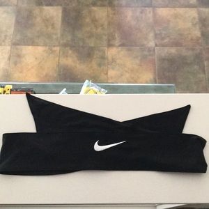 Nike Tie Back Headband